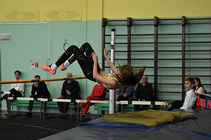 В Кинешме состоялись межрегиональные соревнования по прыжкам в высоту «Покорение Эвереста» фото 7