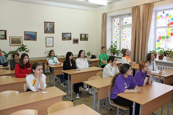 В Кинешме состоялся VII городской форум волонтеров-школьников «Вектор добра» фото 14