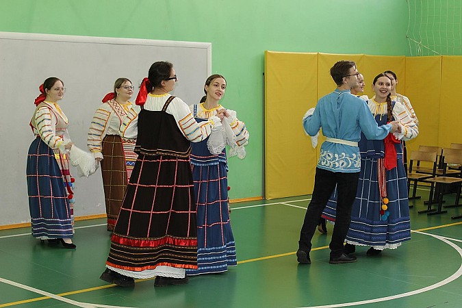 В Кинешме состоялся VII городской форум волонтеров-школьников «Вектор добра» фото 10