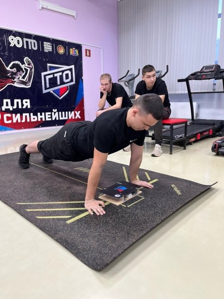 Сотрудники кинешемского СИЗО выполнили нормативы ГТО фото 2