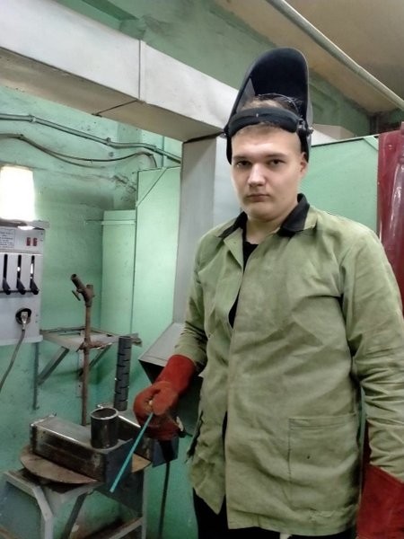 Студенты кинешемского политеха изготовили и отправили в зону СВО переносные печки-буржуйки фото 6