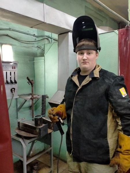 Студенты кинешемского политеха изготовили и отправили в зону СВО переносные печки-буржуйки фото 4