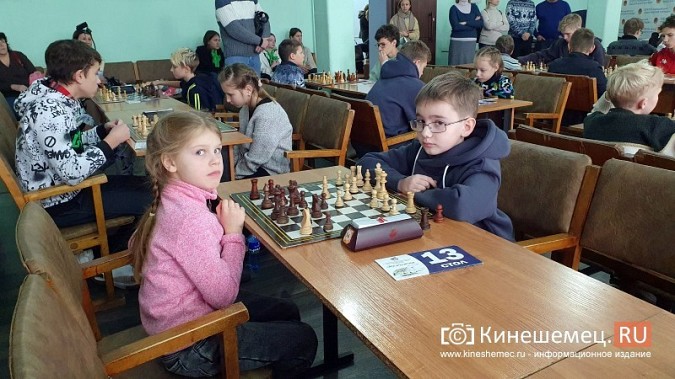 Шахматисты из 4 регионов приехали в Кинешму на турнир памяти разведчика ВДВ Ильи Филина фото 15