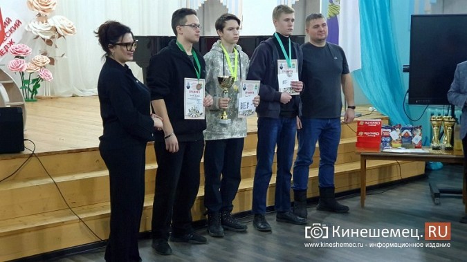 Шахматисты из 4 регионов приехали в Кинешму на турнир памяти разведчика ВДВ Ильи Филина фото 32