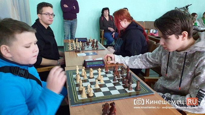 Шахматисты из 4 регионов приехали в Кинешму на турнир памяти разведчика ВДВ Ильи Филина фото 19