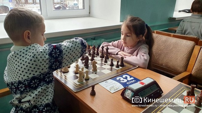 Шахматисты из 4 регионов приехали в Кинешму на турнир памяти разведчика ВДВ Ильи Филина фото 5