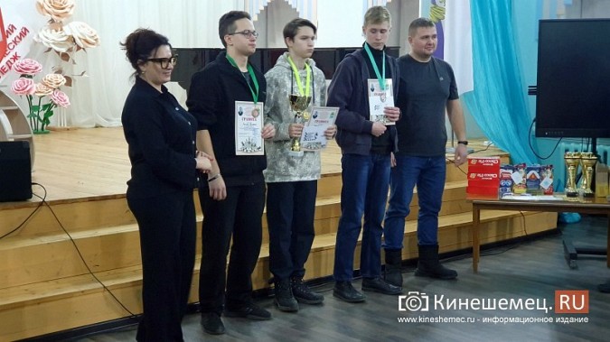 Шахматисты из 4 регионов приехали в Кинешму на турнир памяти разведчика ВДВ Ильи Филина фото 31
