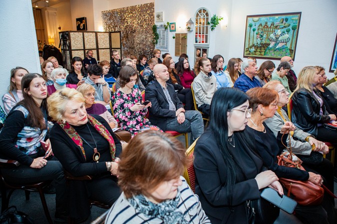 Наталья Суркова выступила на конференции «Безграничный Островский» фото 3