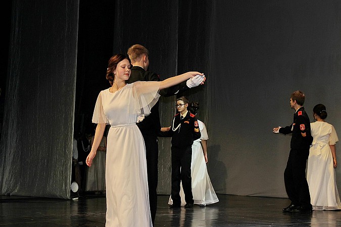 В Кинешме состоялся большой кадетский бал фото 29