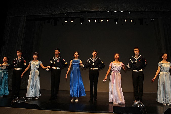 В Кинешме состоялся большой кадетский бал фото 6