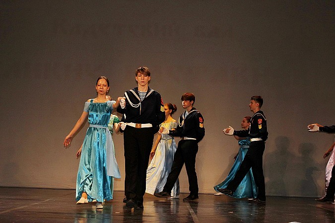 В Кинешме состоялся большой кадетский бал фото 5