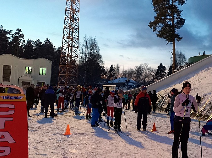 В Кинешме состоялась вечерняя лыжная гонка памяти Владимира Иванова фото 11