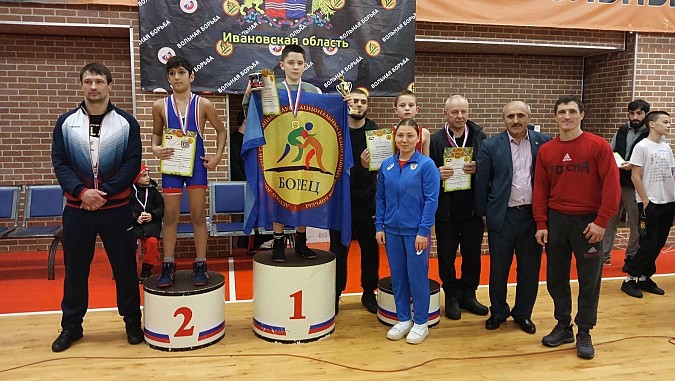 Кинешемцы стали победителями и призерами турнира по вольной борьбе фото 9