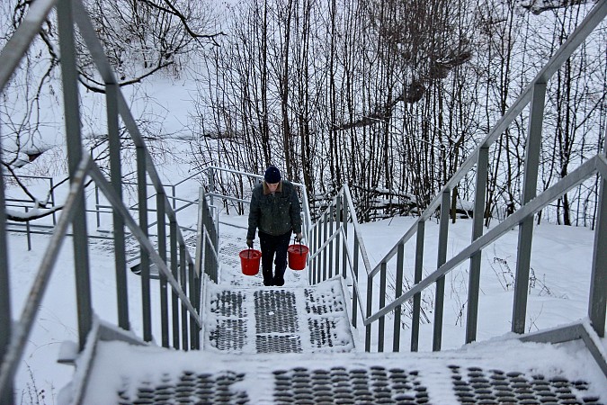 Завершено строительство пешеходного перехода через Вандышевский овраг фото 5