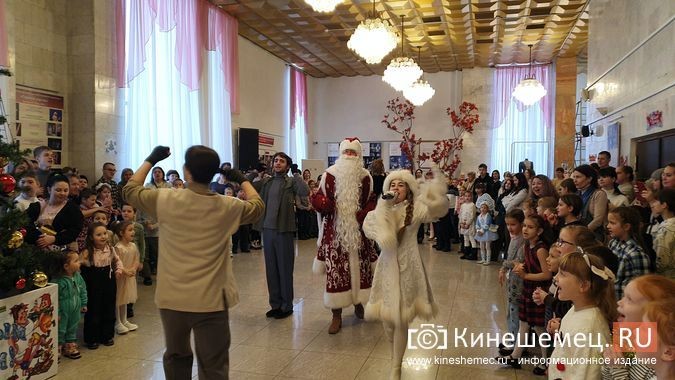 В Кинешемском театре состоялась благотворительная елка фото 10
