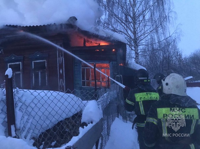 В Заволжском районе при пожаре жилого дома погибла пенсионерка фото 3