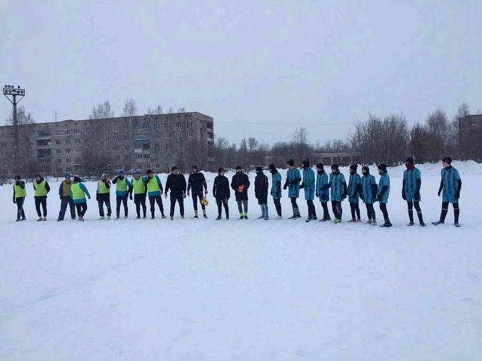 В Кинешме стартовал турнир по зимнему футболу фото 3