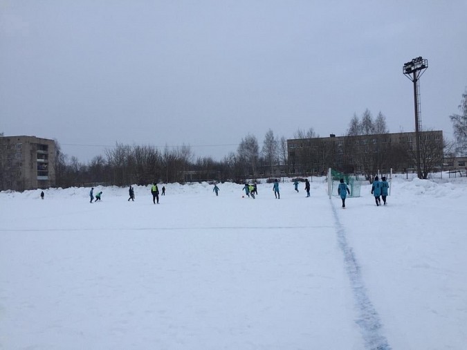В Кинешме стартовал турнир по зимнему футболу фото 2