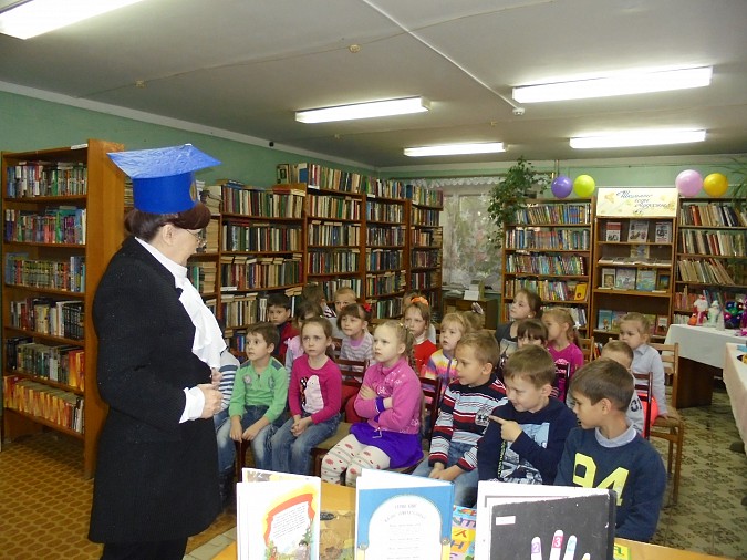 Дошкольники отметили День знаний с магистром околовсяческих наук в Кинешме фото 7