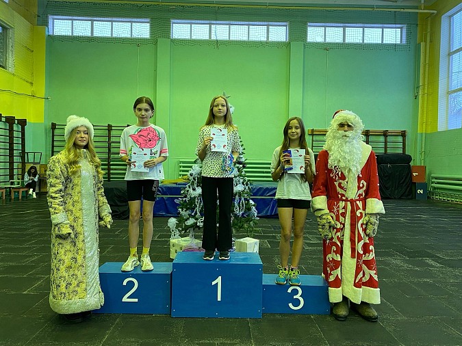 В Кинешме прошли легкоатлетические соревнования на призы Деда Мороза фото 5