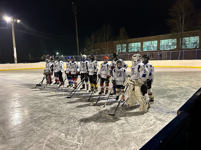 Кинешемская «Молния» разгромно уступила лидеру региональных соревнований «Золотая шайба» фото 2