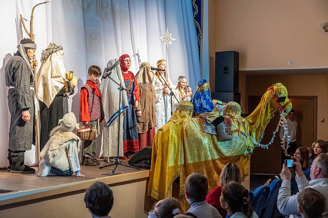 В Кинешме прошла епархиальная Рождественская елка фото 4