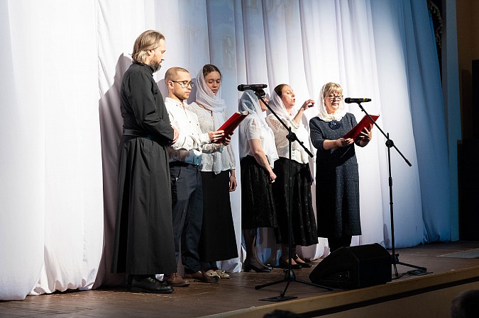 В Кинешме прошла епархиальная Рождественская елка фото 7