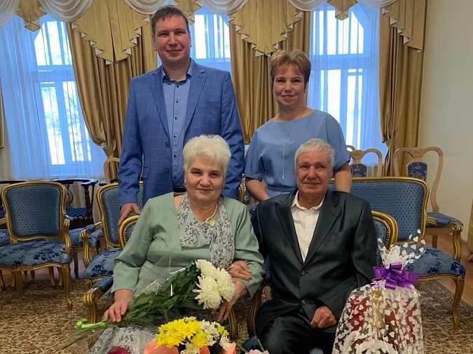 50 лет супружеской жизни отметили кинешемцы Александр Васильевич и Галина Степановна Чикаловы фото 2