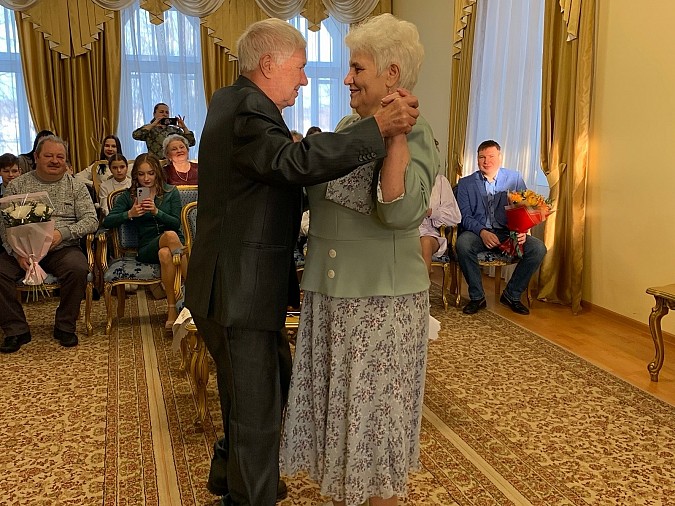 50 лет супружеской жизни отметили кинешемцы Александр Васильевич и Галина Степановна Чикаловы фото 3