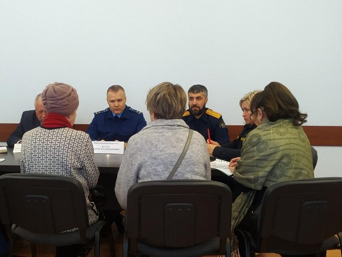 Прокурор области Андрей Жугин провел личный прием граждан в Кинешме фото 2