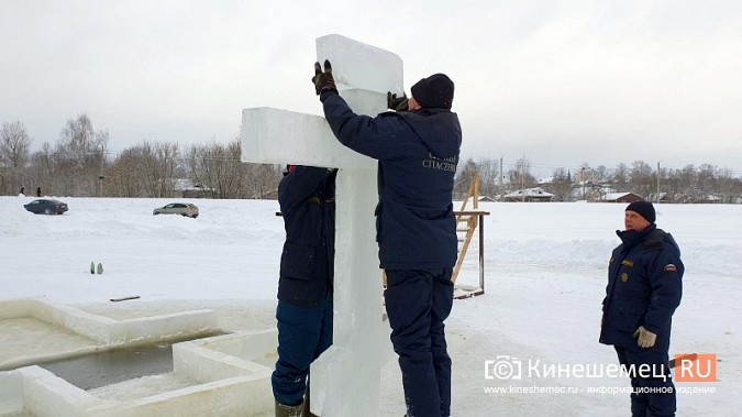 В Кинешме у Кузнецкого моста завершается обустройство крещенской купели фото 3