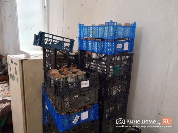 В храме Кинешмы начали изготавливать маскировочные сети и блиндажные свечи для СВО фото 4