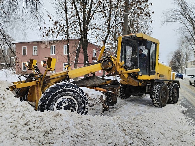 В мэрии Кинешмы рассказали, на каких дорогах работает техника УГХ фото 2