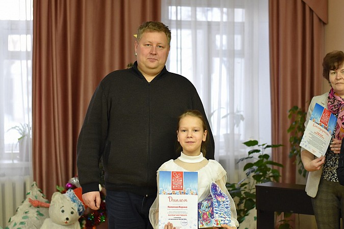В Кинешме чествовали победителей фестиваля детского творчества «Рождественский подарок» фото 19