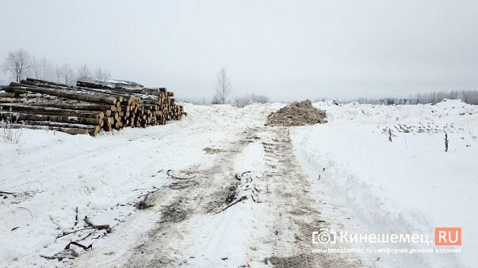 Весь снег с улиц Кинешмы вывозится в поле напротив городского кладбища в «Сокольниках» фото 7