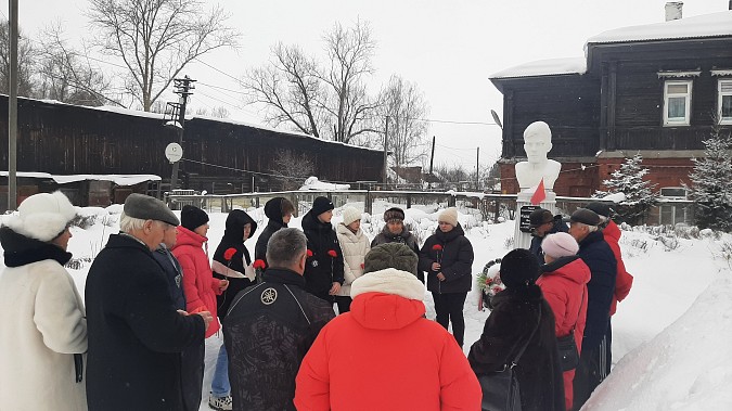 В Кинешме почтили память летчика, Героя  Советского Союза Виктора Кудрявцева фото 2