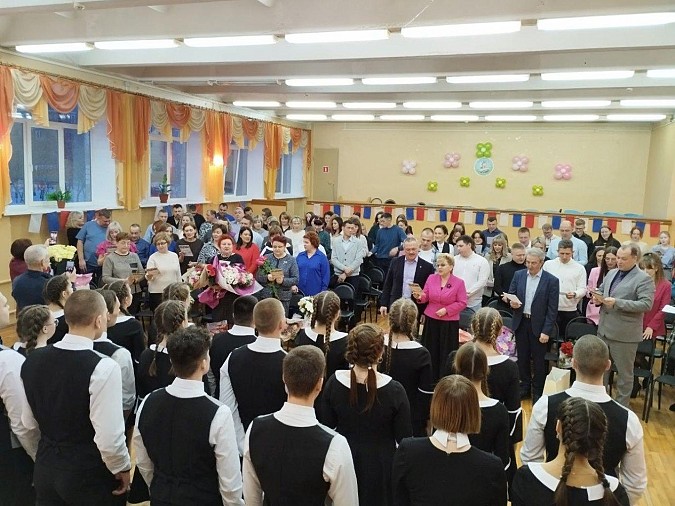 В школе №18 состоялся традиционный вечер встречи выпускников фото 9