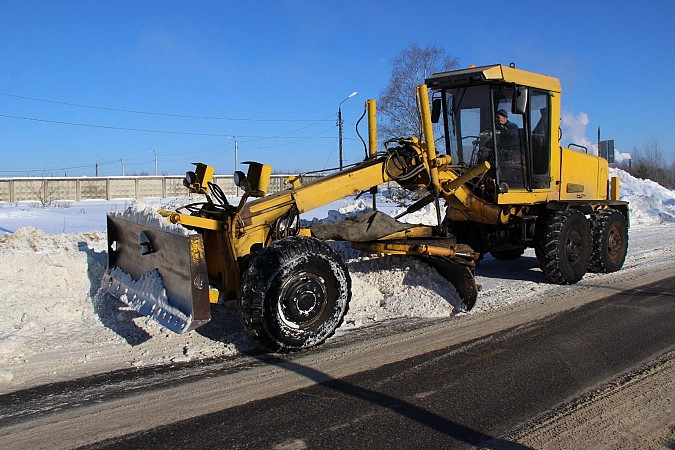 УГХ продолжает расчищать и расширять дороги в микрорайонах города фото 2