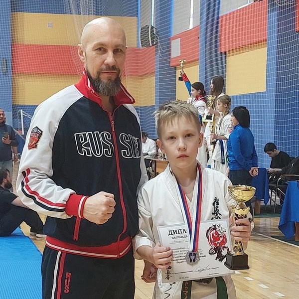 Михаил Туманов стал серебряным призером турнира по киокусинкай фото 2