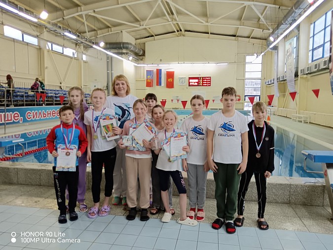 Пловцы Кинешмы завоевали награды на межмуниципальном турнире фото 7