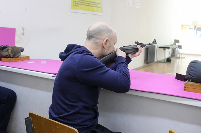 Михаил Батин стал чемпионом Кинешмы по пулевой стрельбе фото 5
