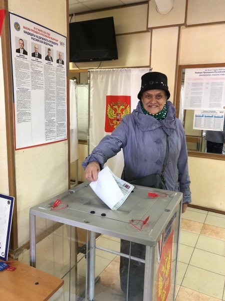 Жители Кинешмы активно голосуют на выборах президента России фото 5