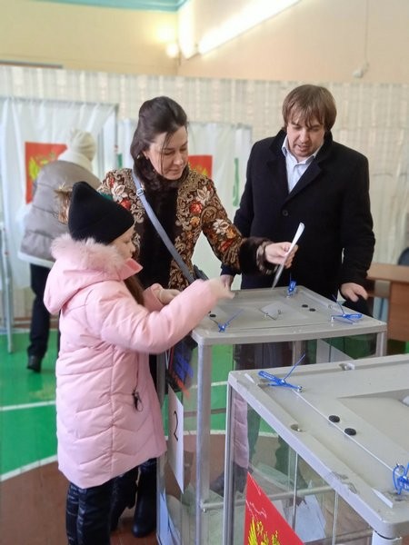Жители Кинешмы активно голосуют на выборах президента России фото 3