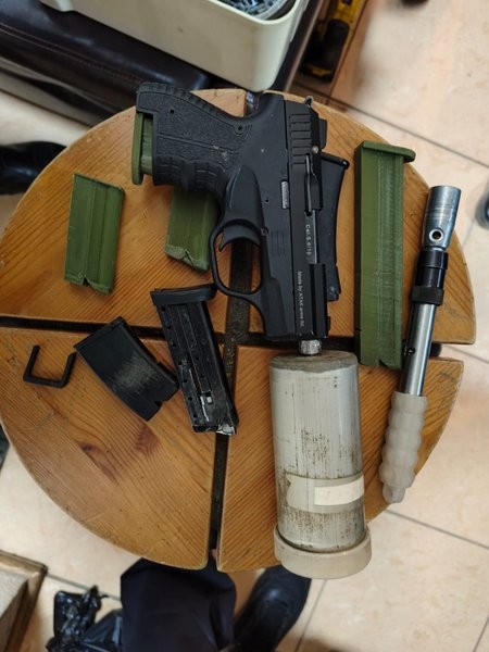 В Иванове ФСБ задержала торговца оружием и боеприпасами фото 7