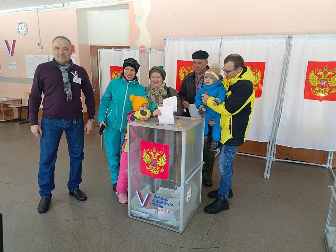 В Кинешме проходит третий день голосования на выборах президента РФ фото 2