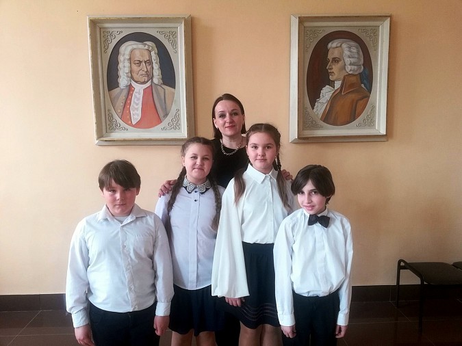 Учащиеся ДШИ стали лауреатами Всероссийского конкурса фортепианных ансамблей фото 2