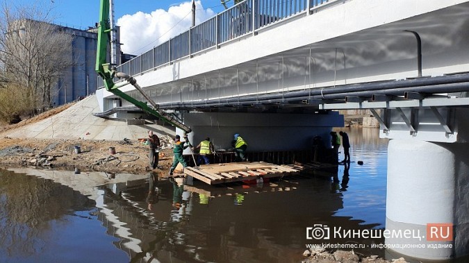 На мосту через Казоху бетонируют опоры, где ранее выявили дефекты фото 6