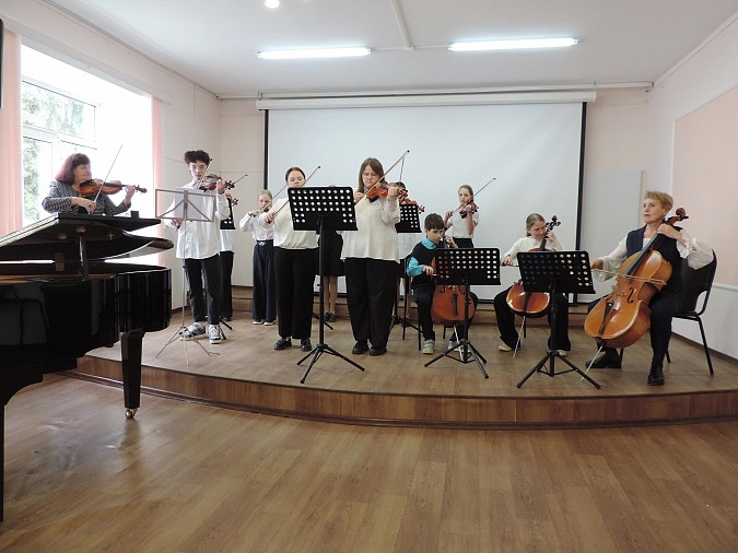 В ДШИ состоялся отчётный концерт отделения инструментов симфонического оркестра фото 5