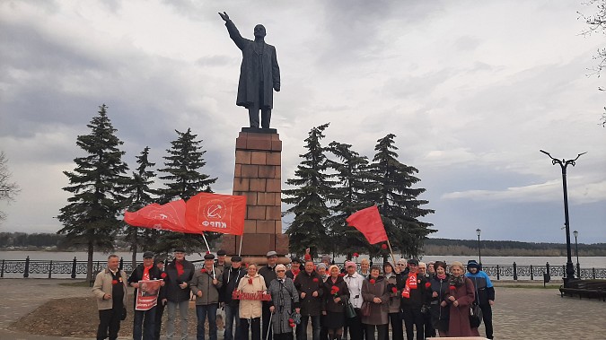 Коммунисты Кинешмы отметили 154-ю годовщину со Дня рождения В.И.Ленина фото 9