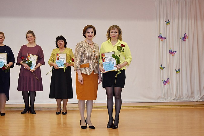 В Кинешме чествовали победителей конкурса профессионального мастерства «Педагог-мастер» фото 23
